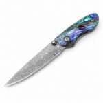 Baobei ist ein großes Damastmesser mit einem kleinen drehbaren Klappmesser